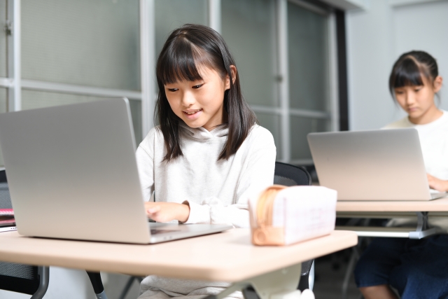 子供向けプログラミング教室アクセルキャンプ